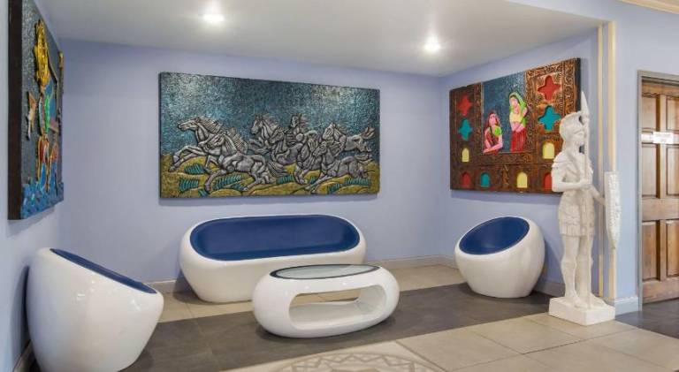 One life studio and suites — photo 2