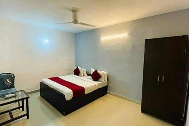 Fabhotel Krishna Residency