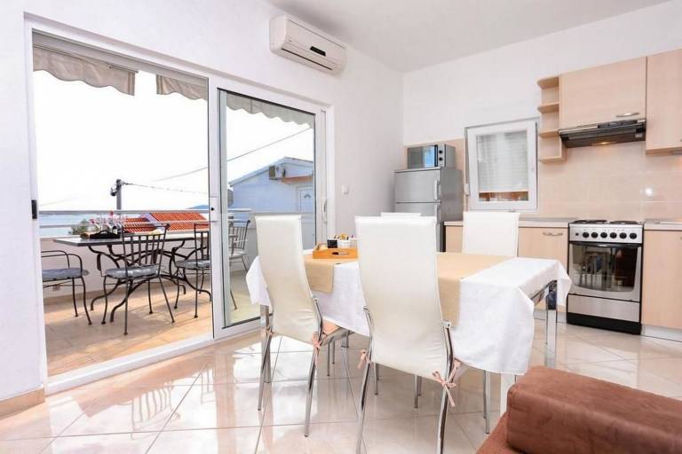 Rental apartment with barbecue & terrace | Sea view | Beach nearby | Pet-friendly — photo 4