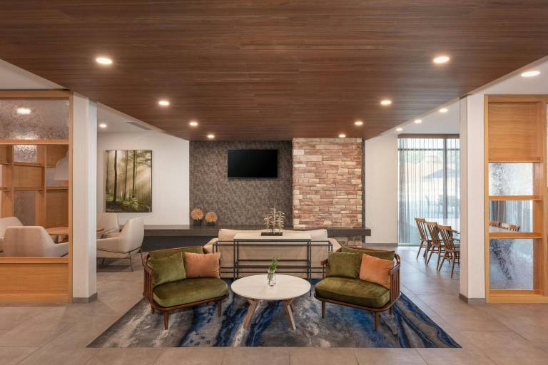 Fairfield by Marriott Inn & Suites Omaha at MH Landing — photo 2