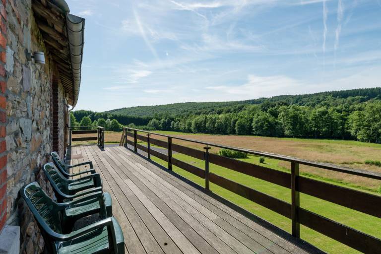 Cottage with sauna, patio & BBQ in Liege