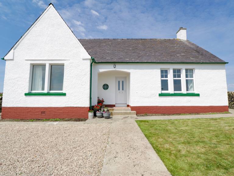 Cottage Isle of Whithorn