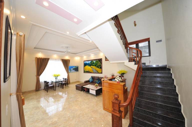Serviced apartment with garden, grill & patio — photo 3