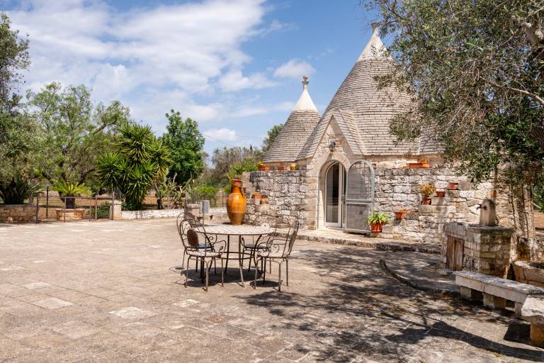 Holiday Home 'Villa Trullo Ulivo' with Private Pool, Wi-Fi and Air Conditioning — photo 2