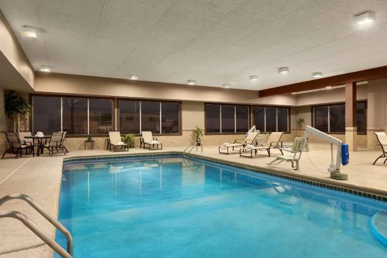 Country Inn & Suites by Radisson, Sidney, NE — photo 2