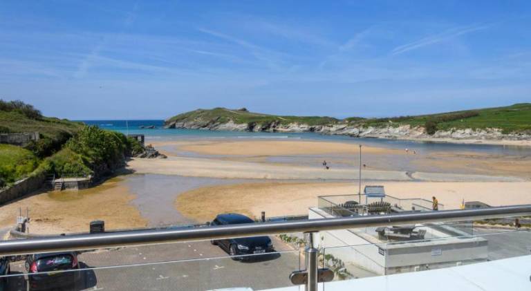 Apartment with terrace in Newquay