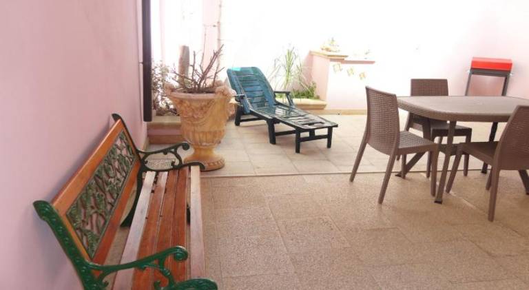 House | Next to the beach | Pets allowed — photo 2