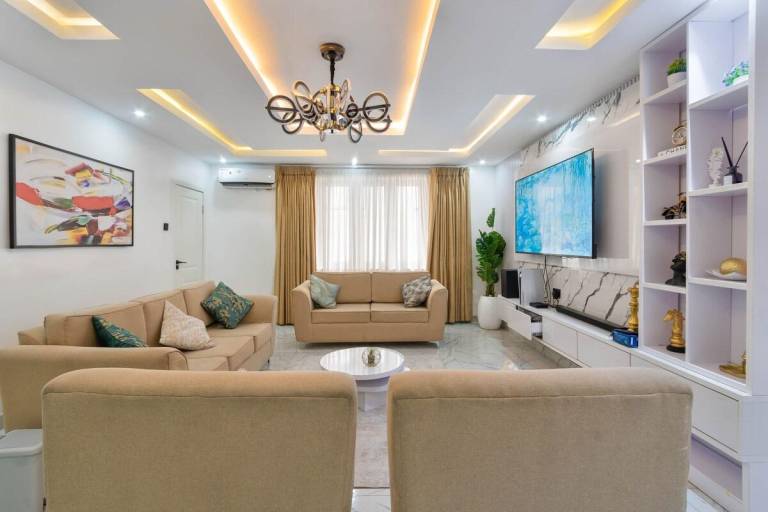 Luxury 3BR Ps5, Gym, Pool, Free Wifi V. I Lagos — photo 2