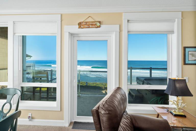 Condo Lincoln City