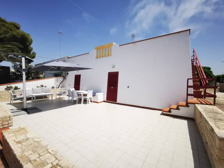 Villa with BBQ & garden — photo 5
