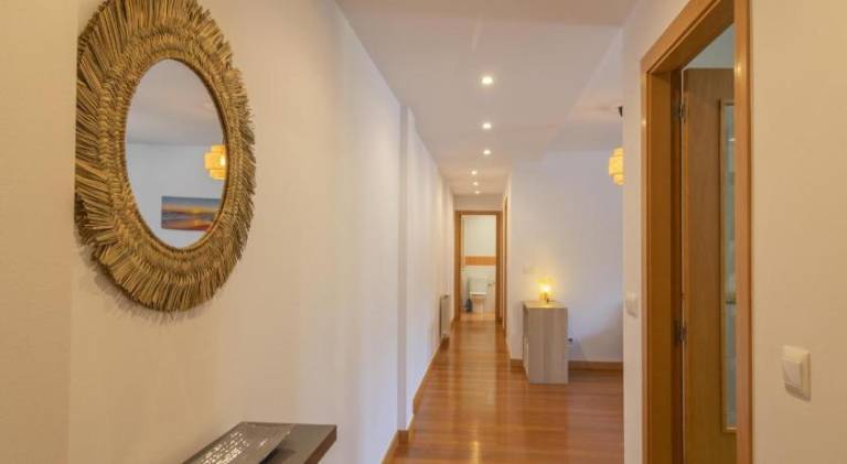 Apartment with 2 rooms for 4 persons — photo 4