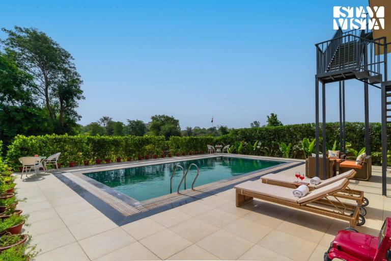 2787 m&sup2; Villa