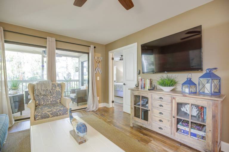 8001 Treetops: Pet Friendly Villa, Free Bikes, Beach Chairs, Tennis, Pool — photo 2
