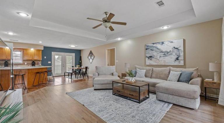 Family Oasis In Jonesboro! 4Bd, 2Ba house High Speed WiFi! — photo 3