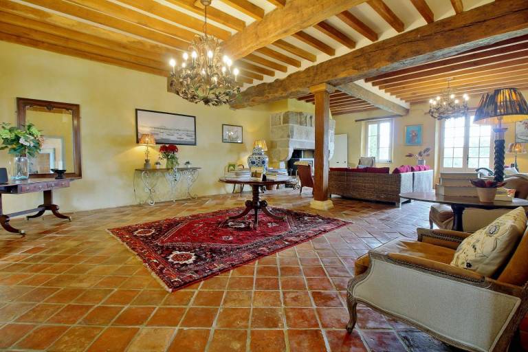 Large country house with private pool rated 5 — photo 4