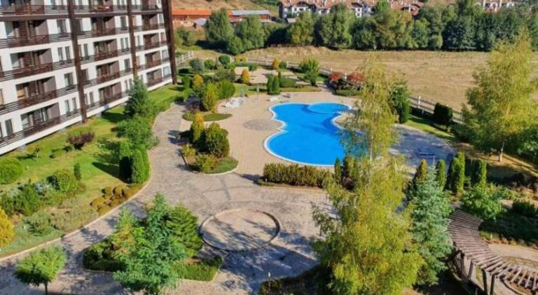 Holiday apartment with pool — photo 5