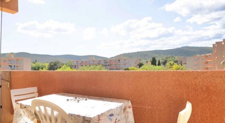 Apartment with terrace & private pool — photo 4
