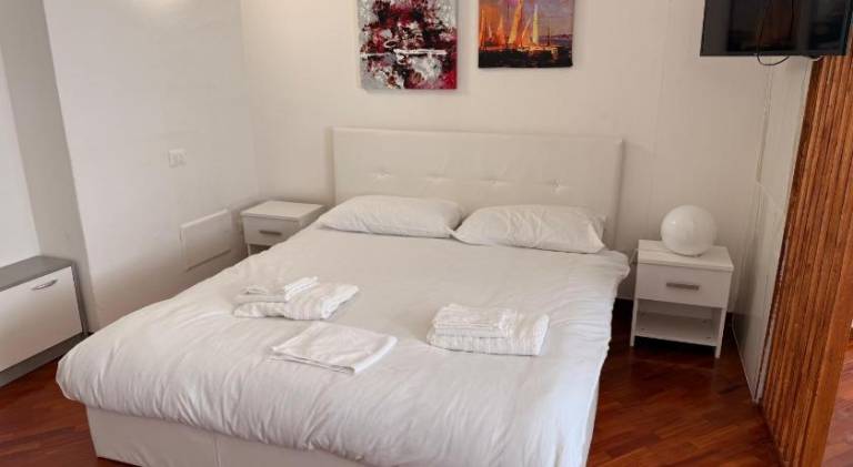 Rental apartment with 1 room for 4 persons in Verbania