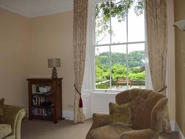 Cottage with yard & terrace | Beach view — photo 5
