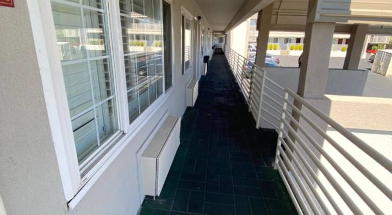 Budget Inn of Hayward — photo 4