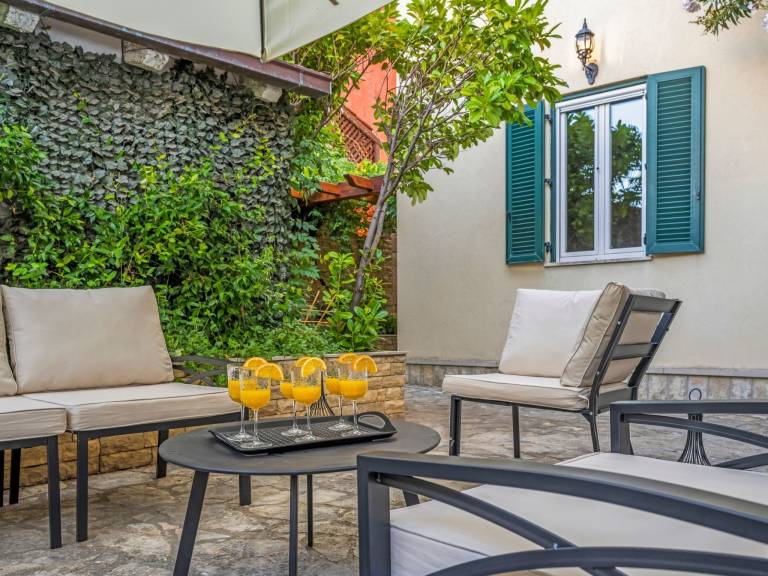 Villa Anna Varos in Split