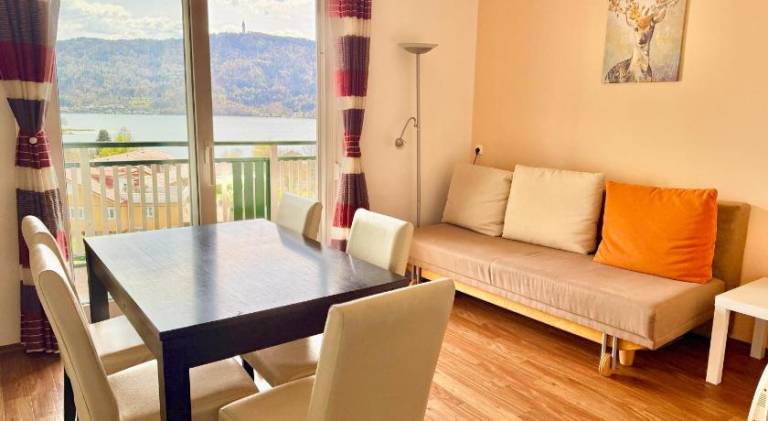 Holiday apartment with patio & garden | Good for workation — photo 4