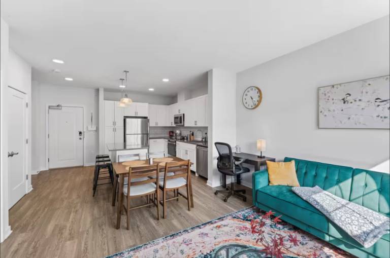Family-friendly rental apartment with patio | Pets allowed in Jersey City, NJ