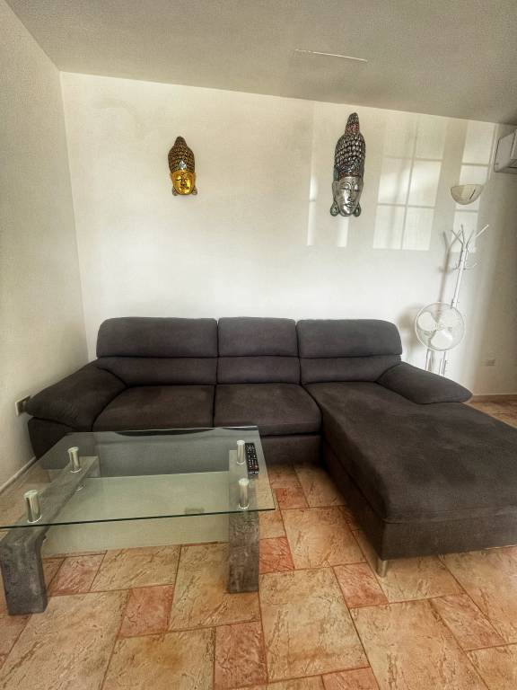Apartment with grill, pool & yard — photo 4