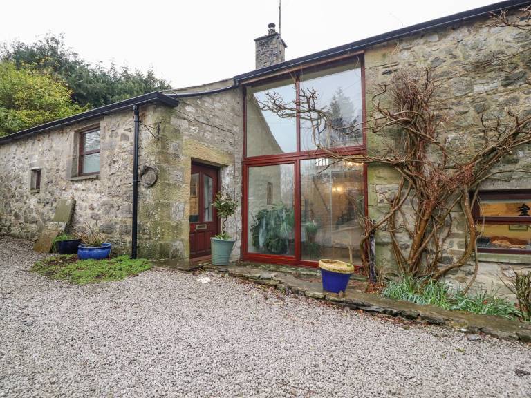 Cottage Settle