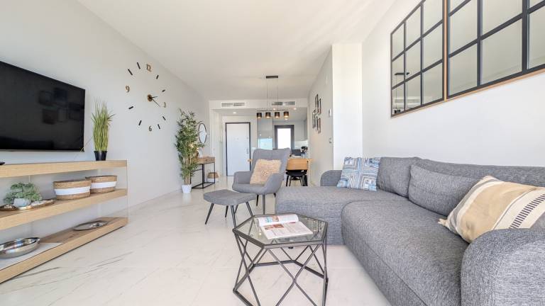 Apartment with sauna, heated pool & terrace | Water view — photo 3