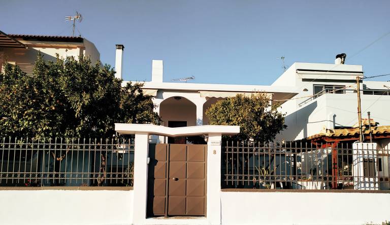 House Sleeps 4 with Pets
