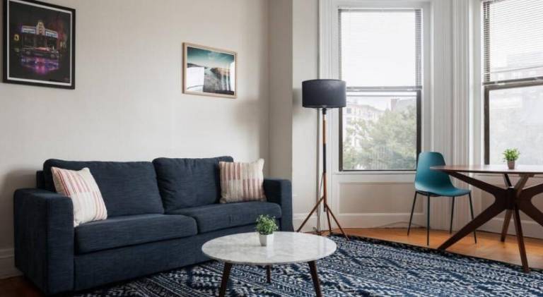 Spacious Fenway 1BR — photo 2