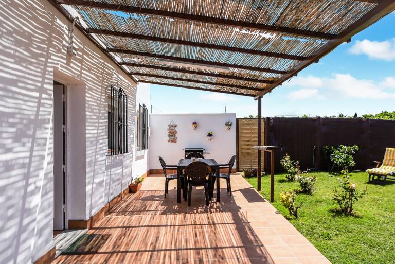 House with private pool, yard & terrace | Garden view — photo 3