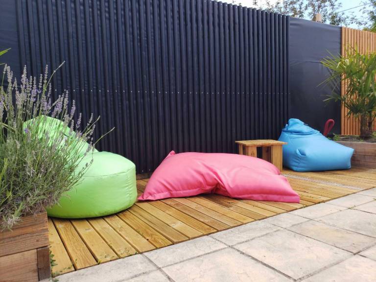 Vacation home with pool, terrace & garden — photo 3
