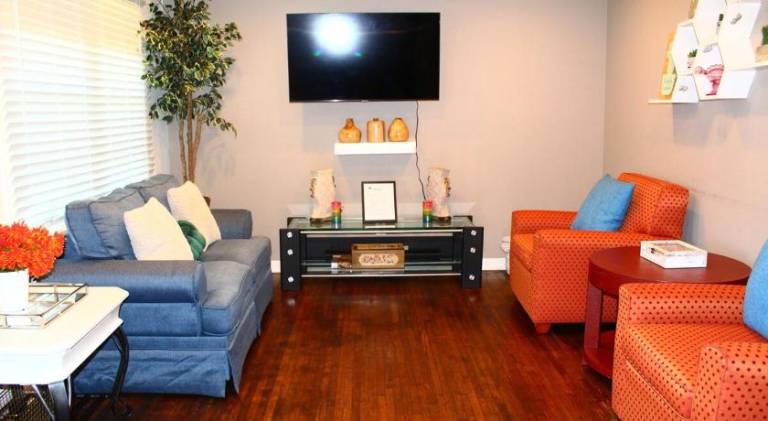 Vacation home with 1 room for 10 persons in Forest Park, GA