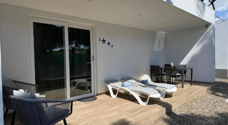 Vacation home with pool — photo 5
