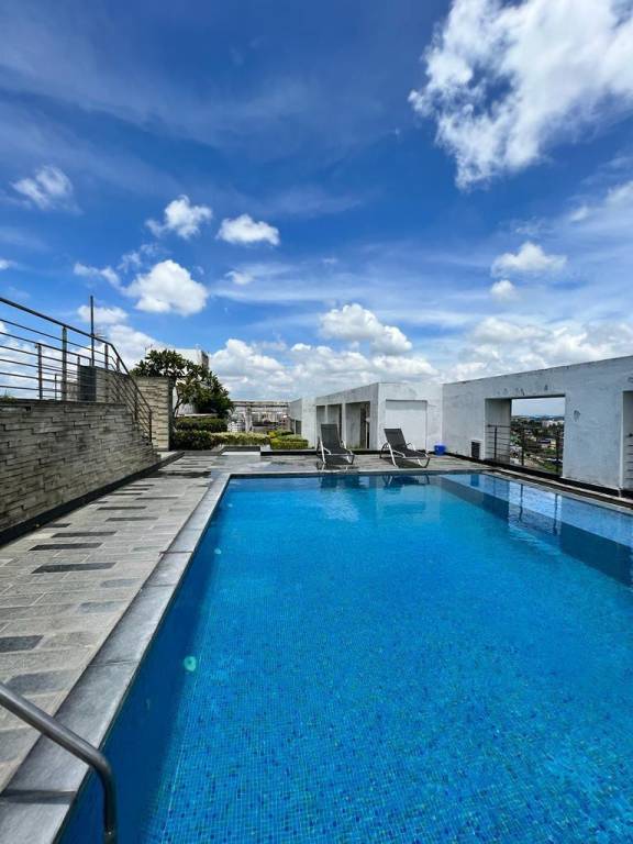 House with pool — photo 3