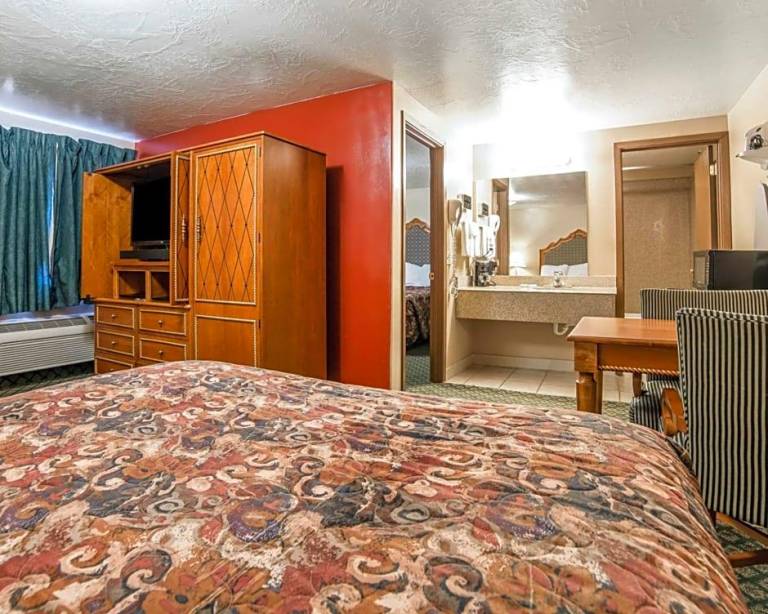 Riverton Inn & Suites Riverton — photo 2