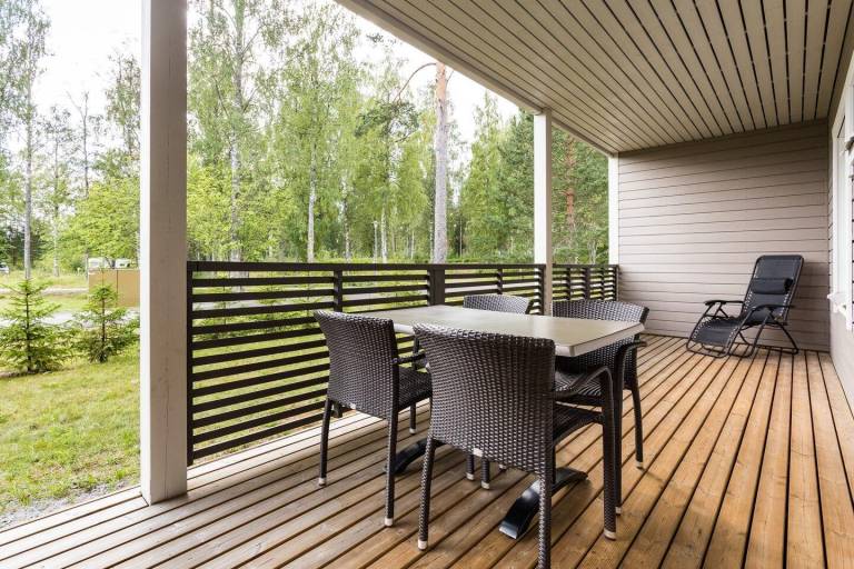 Holiday apartment with pool, yard & barbeque | Perfect for remote work — photo 3