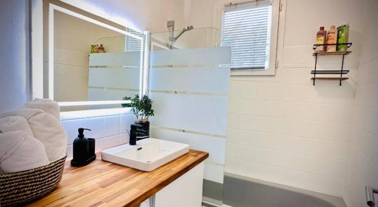 Apartment 40m2-Air conditioning-Elevator-Underground parking-Self checkin! Appart climatise 40m2-Asc — photo 2
