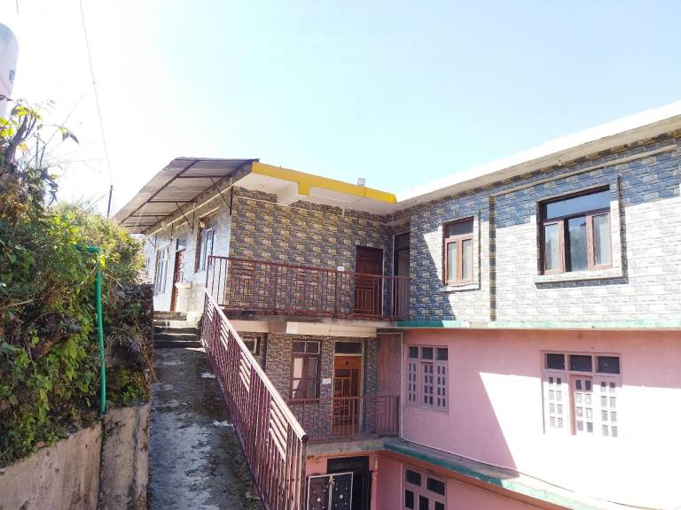 The Breeze Home Stay