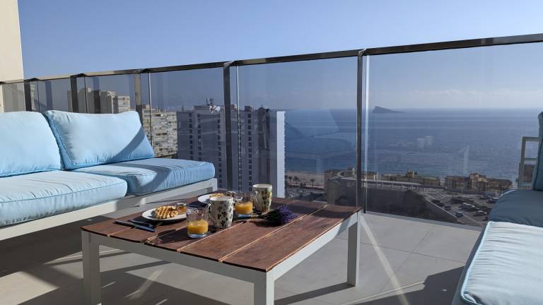 Children-friendly ample rental apartment with sauna, hot tub & patio | Sea view | Beach nearby | Pet-friendly — photo 2