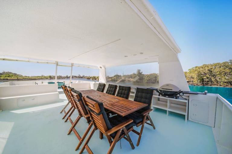 Houseboat  Sanctuary Cove