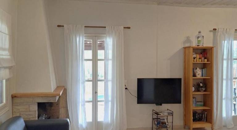 Fully equipped vacation home with barbeque, terrace & yard | Pets are welcome — photo 2