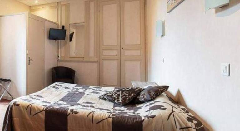 Hotel Les Platanes — photo 4