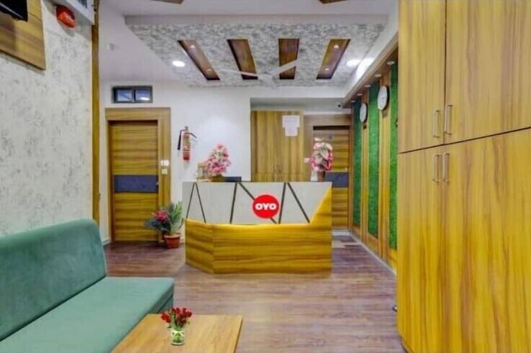 HOTEL SAROVAR INN C G ROAD