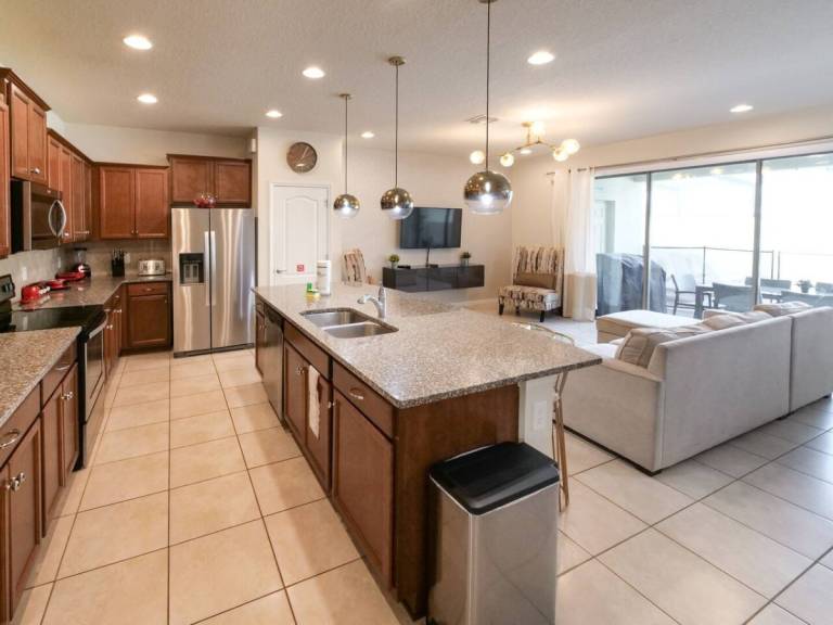 Family-oriented pleasant vacation home with private pool & BBQ | Pets are welcome — photo 4