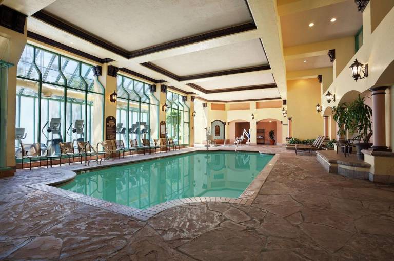 Embassy Suites by Hilton Santa Ana Orange County Airport — photo 2