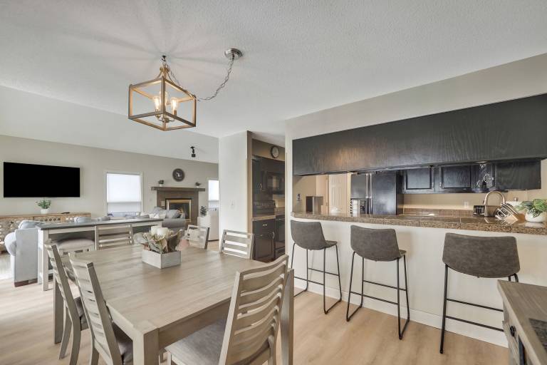 Condo Acme