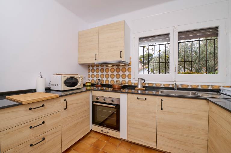 Fully equipped nice apartment with garden, patio & barbeque | Beach nearby | Pets allowed — photo 5